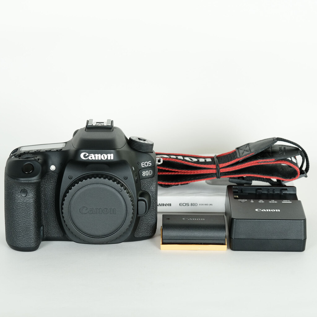 Canon EOS 80D ジャンク品 Canon EOS 80Dの出品 | ONE SCENE（ワンシーン）
