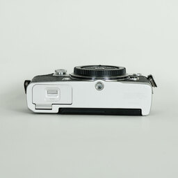OLYMPUS PEN-F OLYMPUS PEN-F