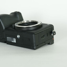 SONY α6700（ILCE-6700）