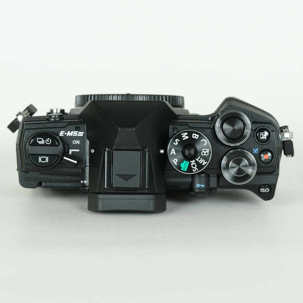 OLYMPUS OM-D E-M5 Mark III OLYMPUS OM-D E-M5 Mark III