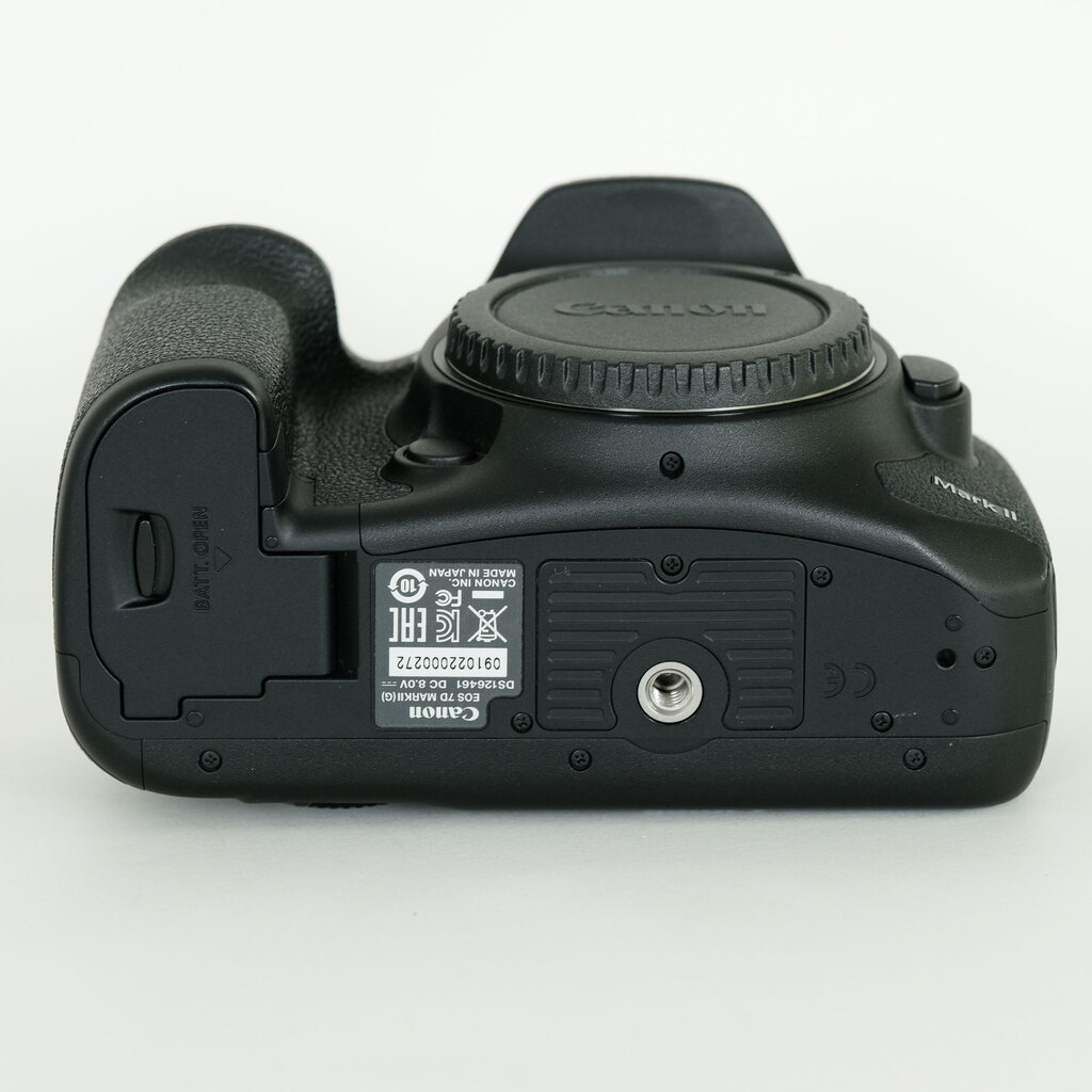Canon EOS 7D Mark II Canon EOS 7D Mark II