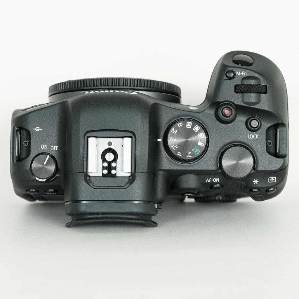 売れ筋介護用品も！ R6の出品 EOS Canon | SCENE（ワンシーン） ONE デジタルカメラ