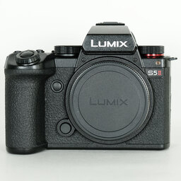 Panasonic LUMIX S5II DC-S5M2