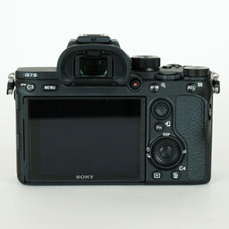 SONY α7 III(ILCE-7M3) SONY α7 III(ILCE-7M3)
