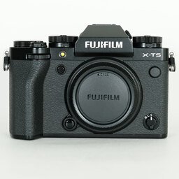 FUJIFILM X-T5 FUJIFILM X-T5