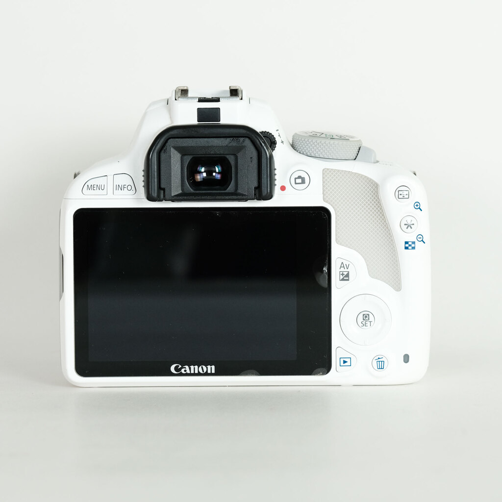 Canon EOS Kiss X7 ボディ ホワイト Canon EOS Kiss X7 ボディ ホワイト