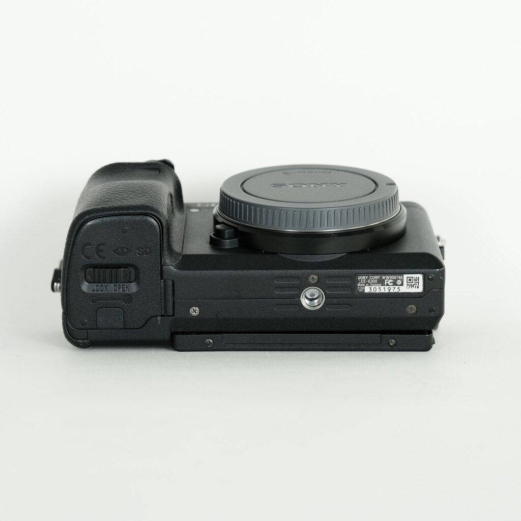 SONY α6300(ILCE-6300) SONY α6300(ILCE-6300)