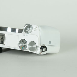 SONY α6000(ILCE-6000) SONY α6000(ILCE-6000)