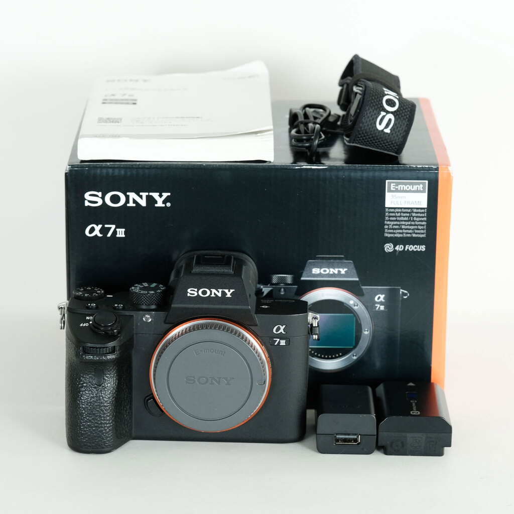 SONY α7 III(ILCE-7M3) SONY α7 III(ILCE-7M3)