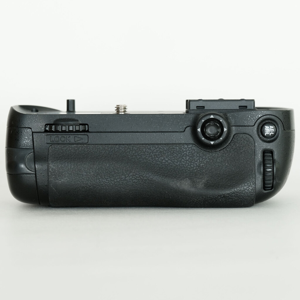 Nikon D7200 バッテリーパックキット Nikon D7200 バッテリーパックキット