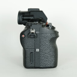 SONY α7 II(ILCE-7M2) SONY α7 II(ILCE-7M2)