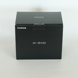 FUJIFILM X-S10