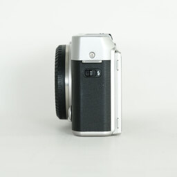 FUJIFILM X-A3 ボディ  シルバー FUJIFILM X-A3 ボディ  シルバー
