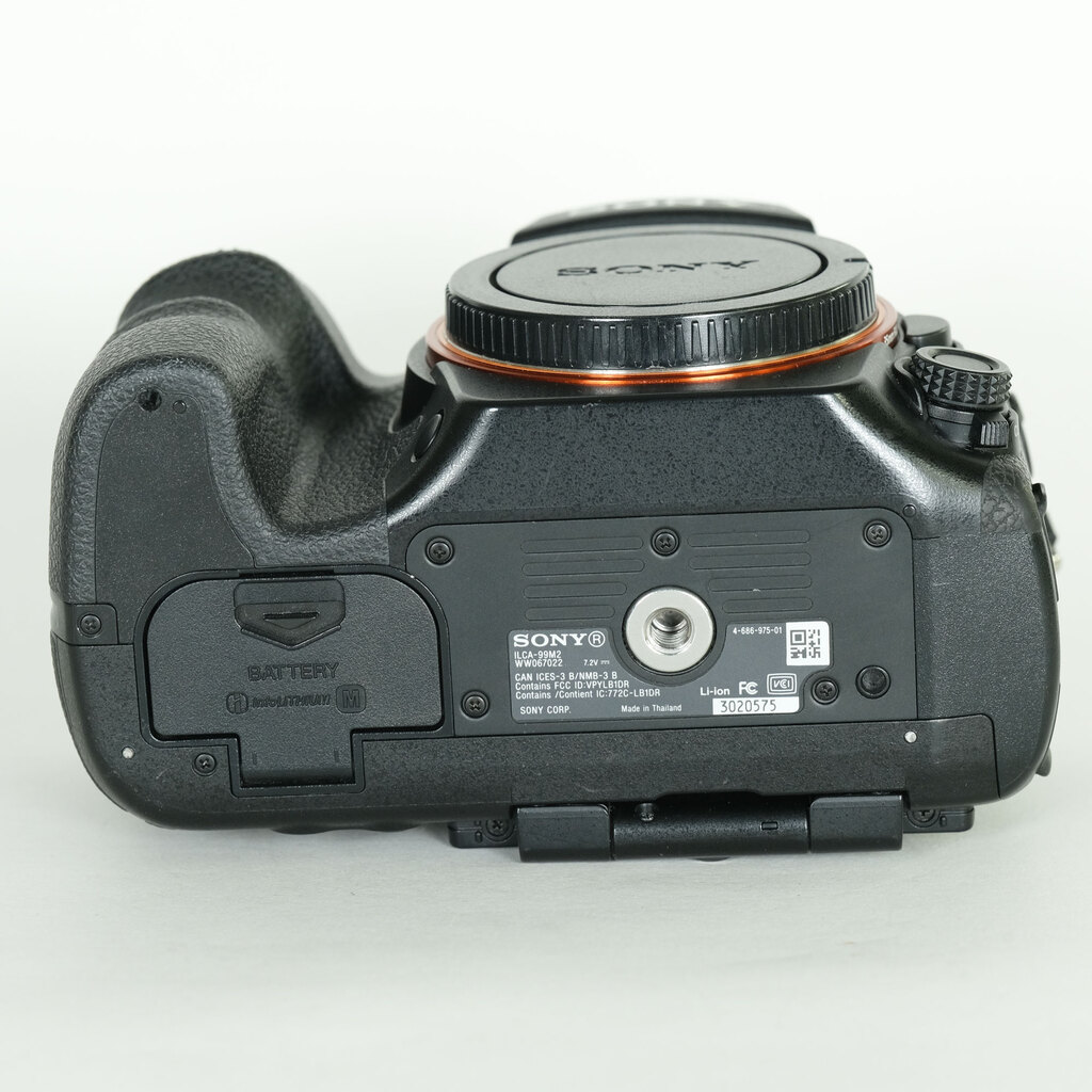 SONY α99II（ILCA-99M2）