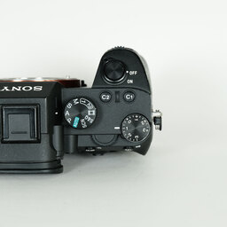 SONY α7 III(ILCE-7M3) SONY α7 III(ILCE-7M3)