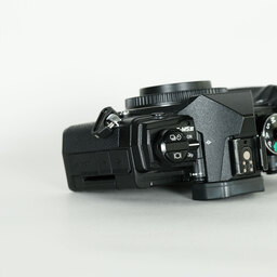 OLYMPUS OM-D E-M5 Mark III