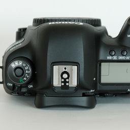 Canon EOS 5D Mark IV