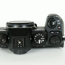 FUJIFILM X-S20