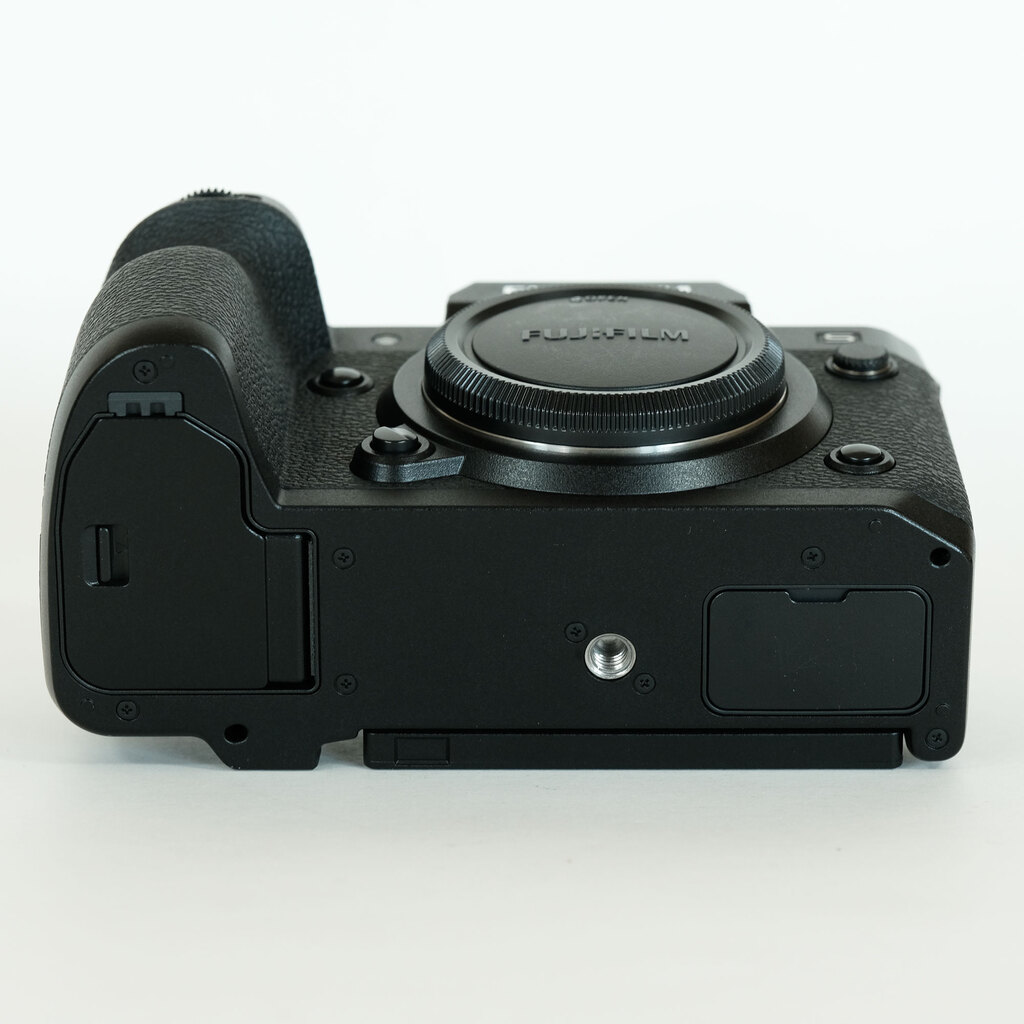 Fujifilm X-H2s 元箱、付属品多数、ショット数558枚！