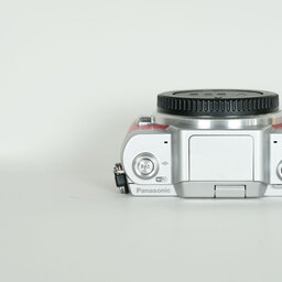 Panasonic LUMIX DMC-GF7 ボディ ピンク