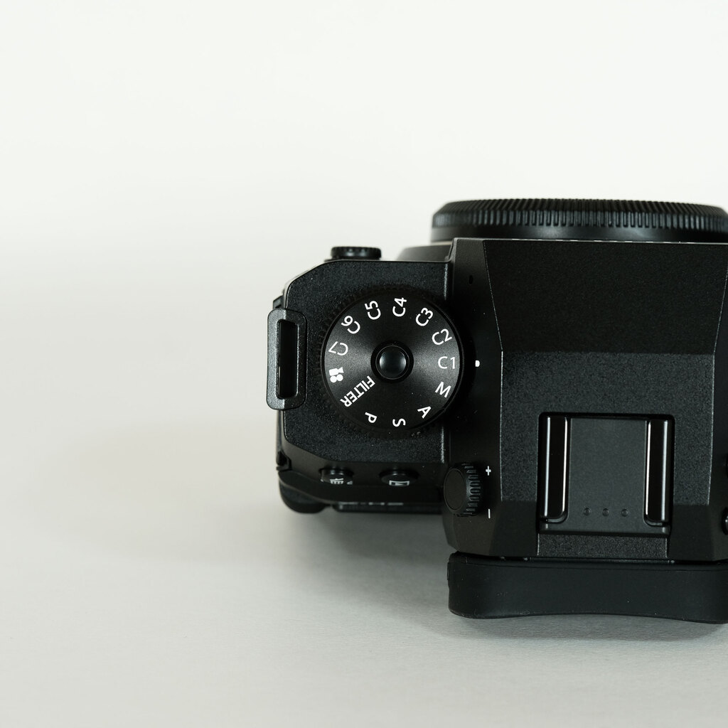 FUJIFILM X-H2 FUJIFILM X-H2