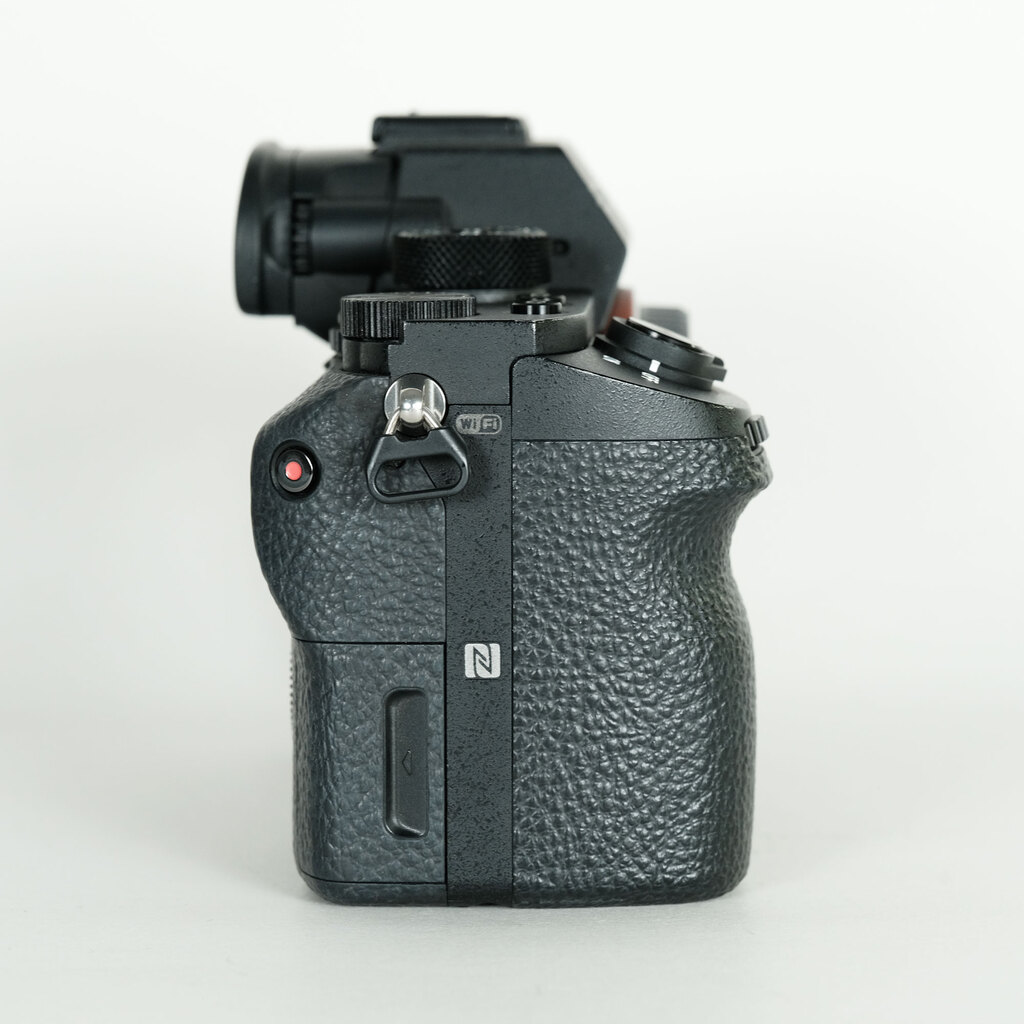 SONY α7R II(ILCE-7RM2) SONY α7R II(ILCE-7RM2)