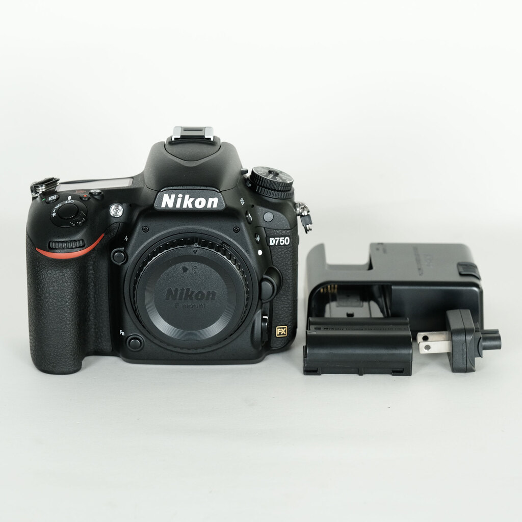 Nikon D750の出品 | ONE SCENE（ワンシーン）
