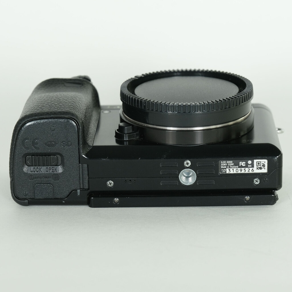 SONY α6000(ILCE-6000) SONY α6000(ILCE-6000)