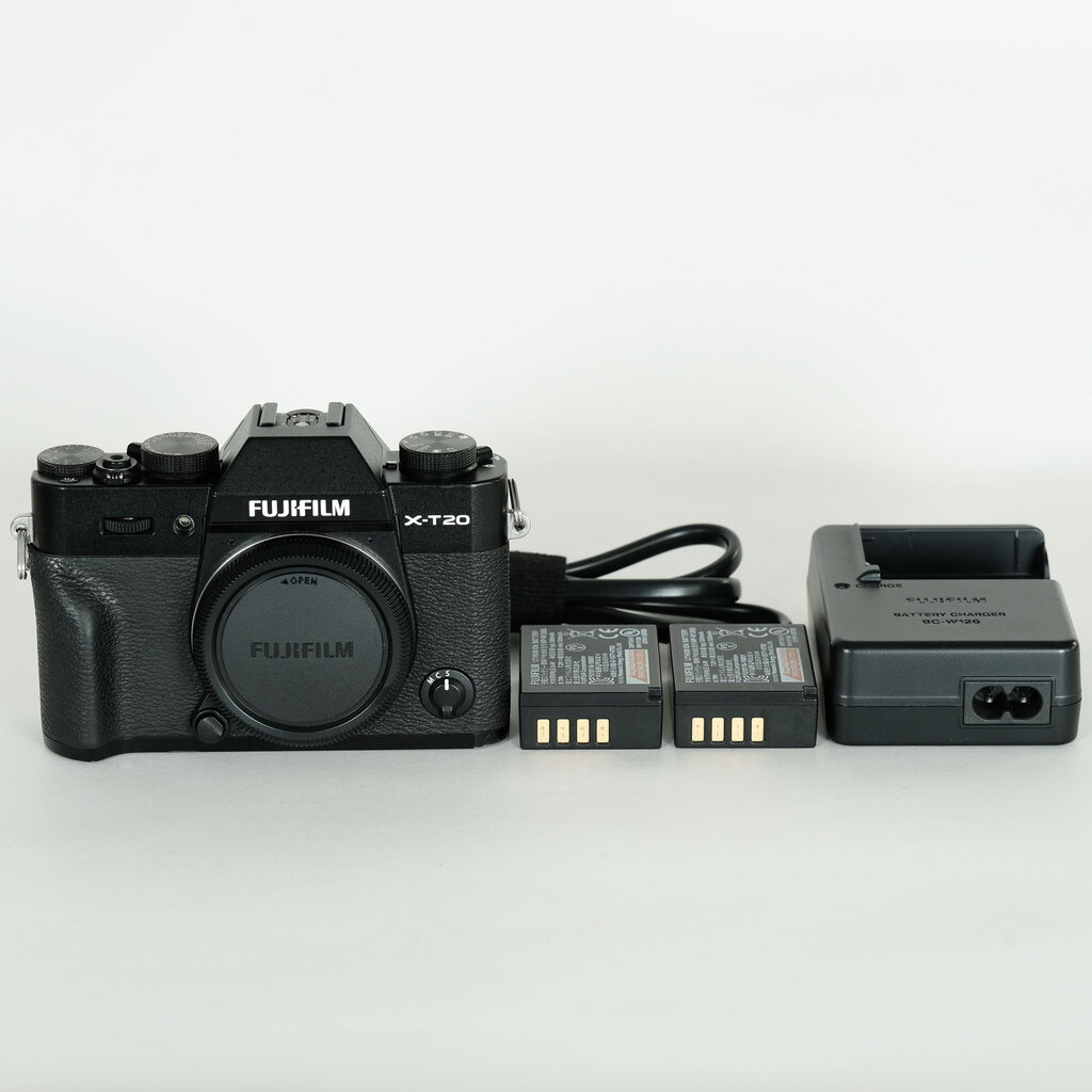 良品　ショット数5000枚以下　FUJIFILM X-T20 本体 Amazon.co.jp: FujiFilm X - T20 Mirrorless Digital SLR Camera