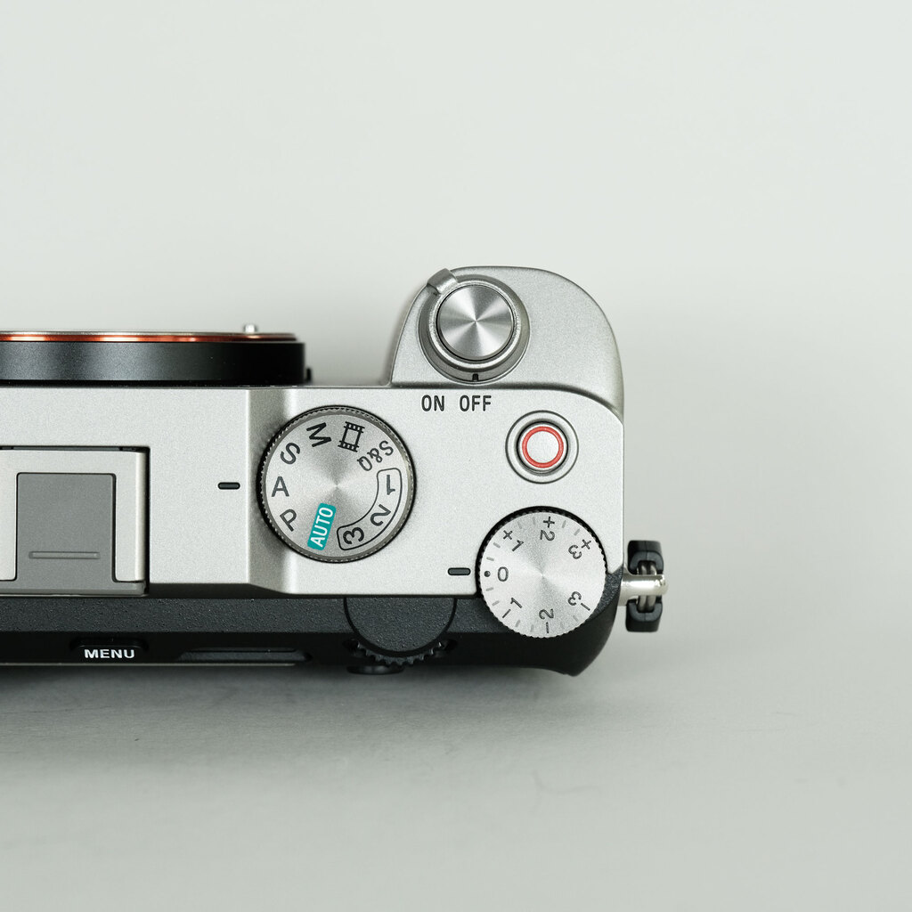 SONY α7C（ILCE-7C）の出品 | ONE SCENE（ワンシーン）
