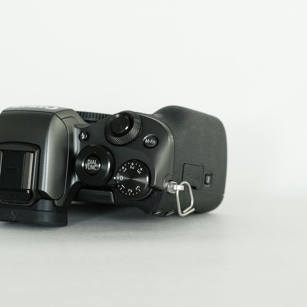 Canon EOS M5 Canon EOS M5