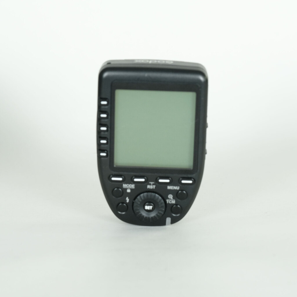 Panasonic LUMIX DC-GH5 Panasonic LUMIX DC-GH5