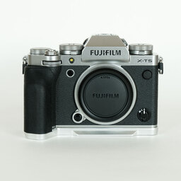 FUJIFILM X-T5 FUJIFILM X-T5