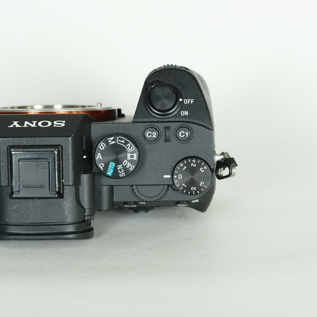 SONY α7 III(ILCE-7M3) SONY α7 III(ILCE-7M3)