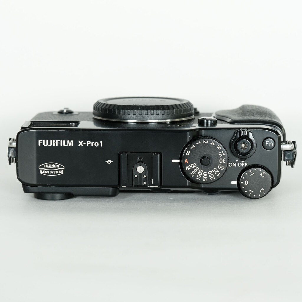 FUJIFILM X-Pro1 FUJIFILM X-Pro1