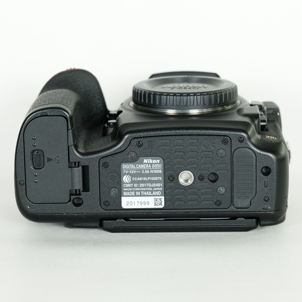 Nikon D850