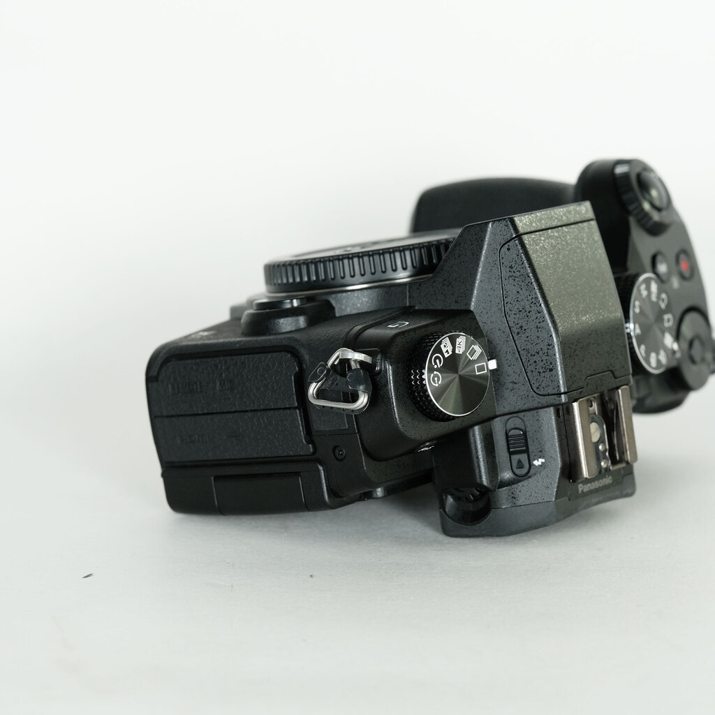 Panasonic LUMIX DMC-G8 Panasonic LUMIX DMC-G8