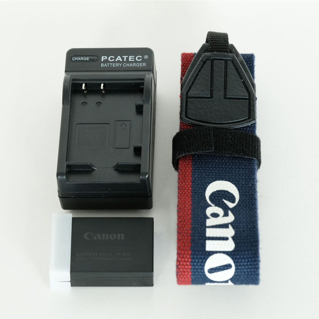 Canon EOS Kiss X8i Canon EOS Kiss X8i