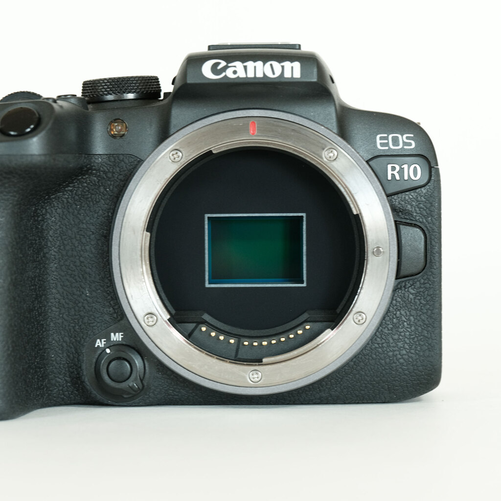 Canon EOS R10 Canon EOS R10