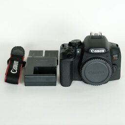 Canon EOS Kiss X10i Canon EOS Kiss X10i