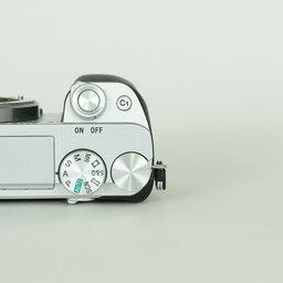 SONY α6400(ILCE-6400) SONY α6400(ILCE-6400)