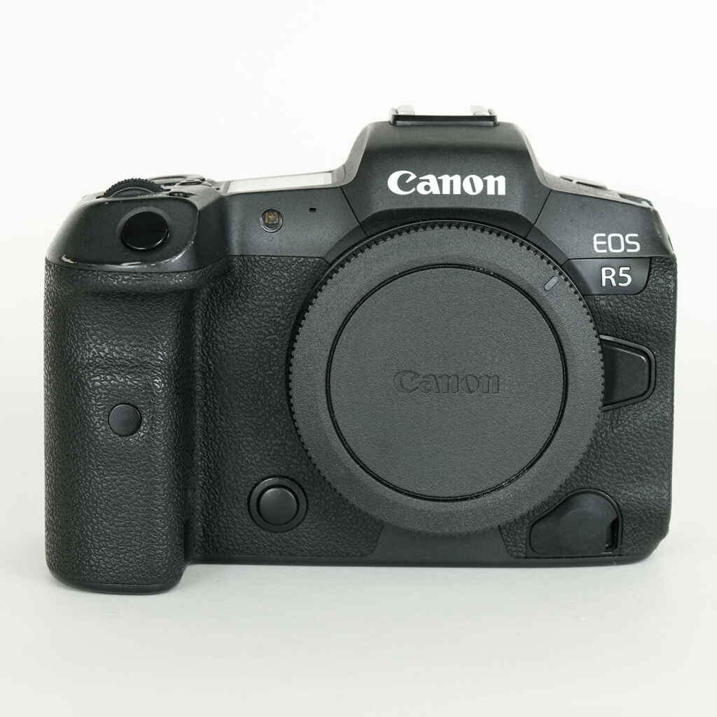 Canon EOS R5 Canon EOS R5