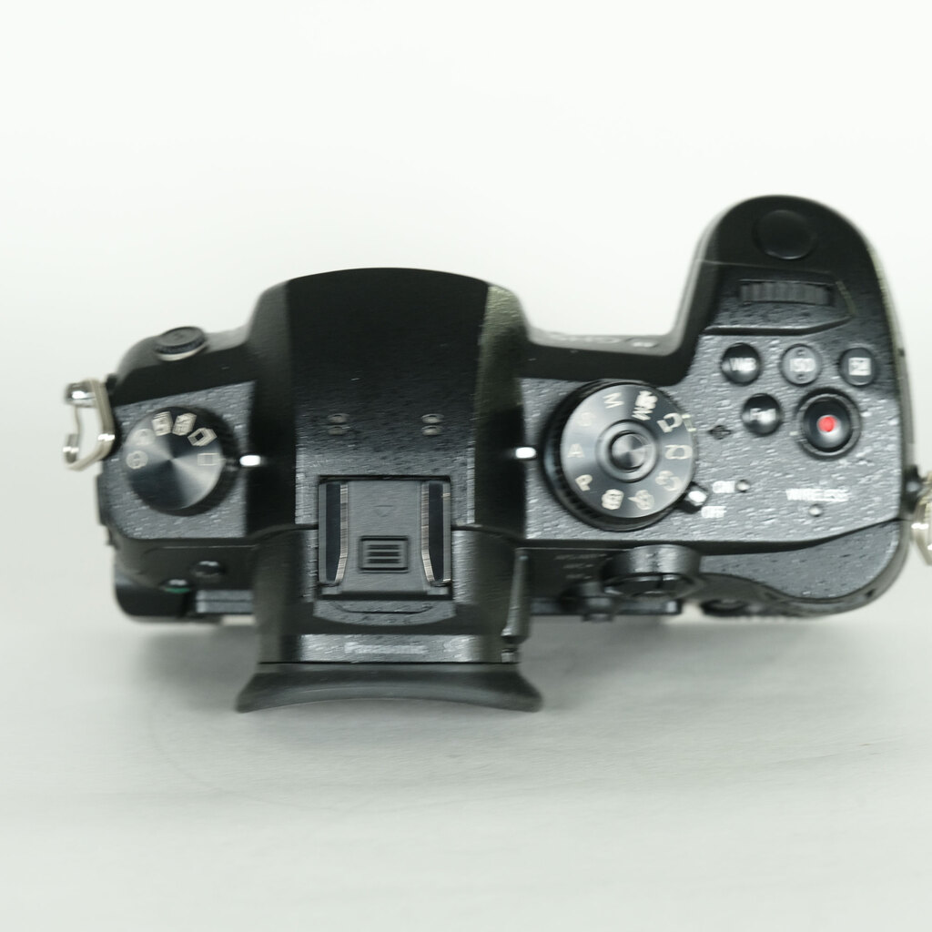 Panasonic LUMIX DC-GH5 Panasonic LUMIX DC-GH5