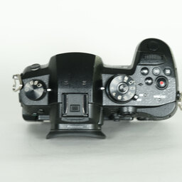 Panasonic LUMIX DC-GH5 Panasonic LUMIX DC-GH5