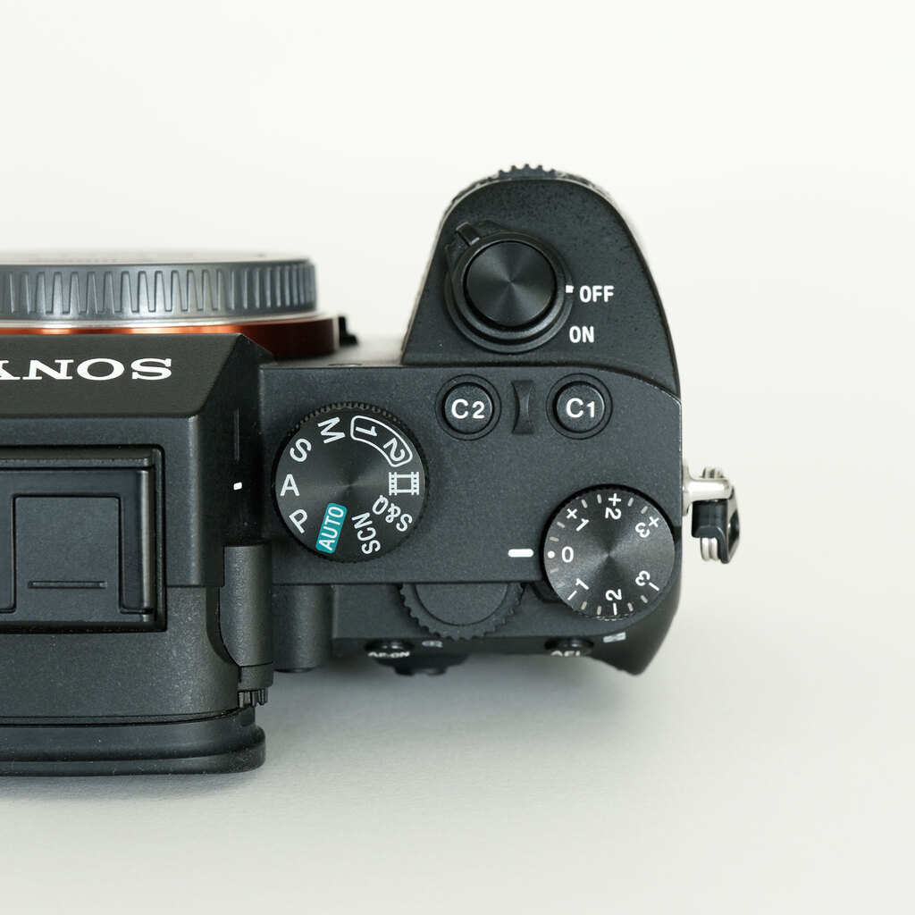 SONY α7 III(ILCE-7M3) SONY α7 III(ILCE-7M3)