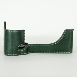 SONY α7RIV ボディ ILCE-7RM4A   【後期モデル 液晶下部にSONYロゴなし】 SONY α7RIV ボディ ILCE-7RM4A   【後期モデル 液晶下部にSONYロゴなし】