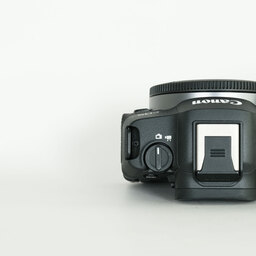 Canon EOS R8 Canon EOS R8