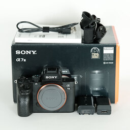SONY α7 III(ILCE-7M3) SONY α7 III(ILCE-7M3)