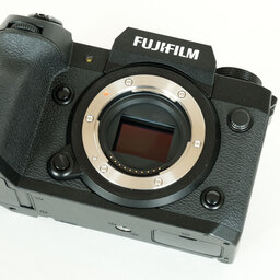 FUJIFILM X-H2 FUJIFILM X-H2