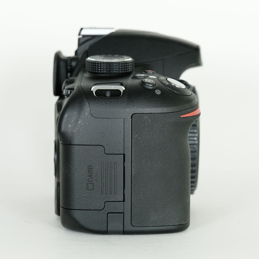 Nikon D3200ボディ ブラックの出品 | ONE SCENE（ワンシーン）